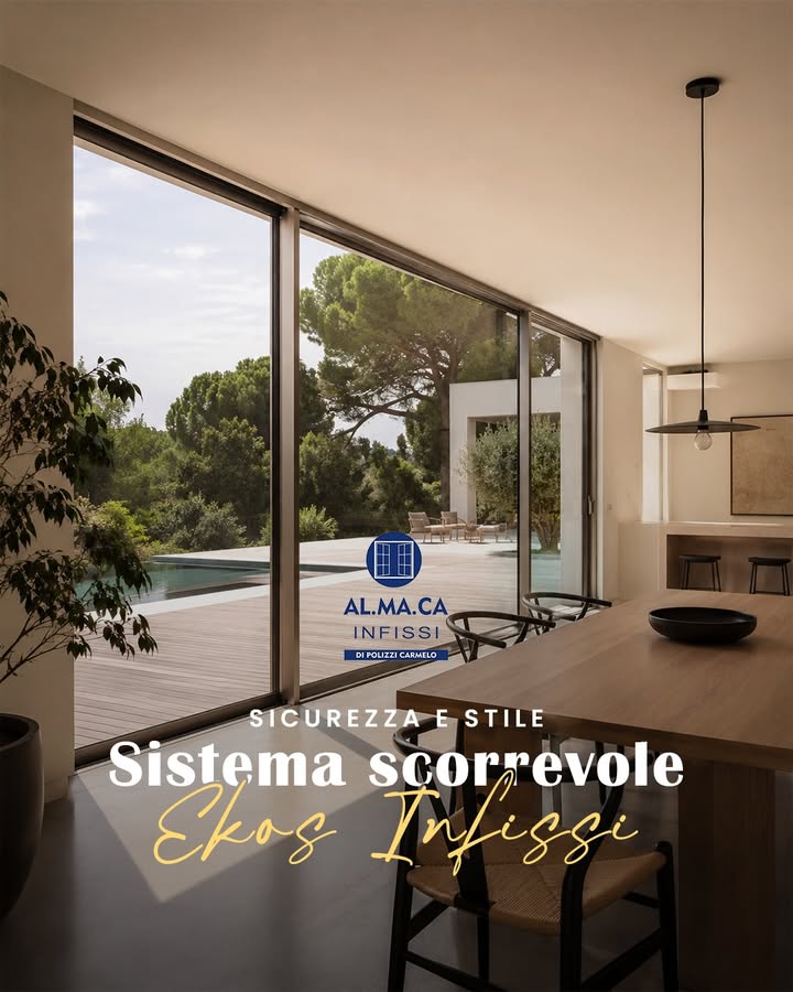 Quando il panorama diventa parte della casa
Le grandi vetrate scorrevoli